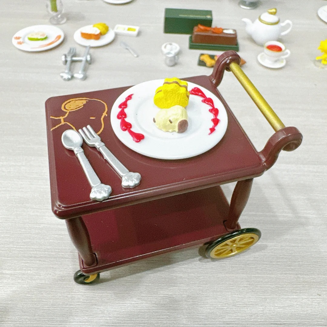 rement Snoopy Restaurant Ameri - Figure Display Box ulasan dan harga